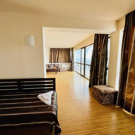 At The American's 3* Pomorie