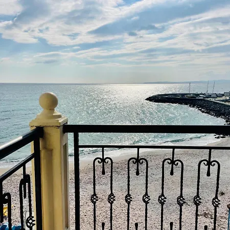 Hotell The American Pomorie
