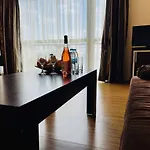 The American Otel