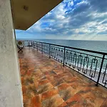 The American Otel Ahyolu