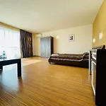 The American Otel