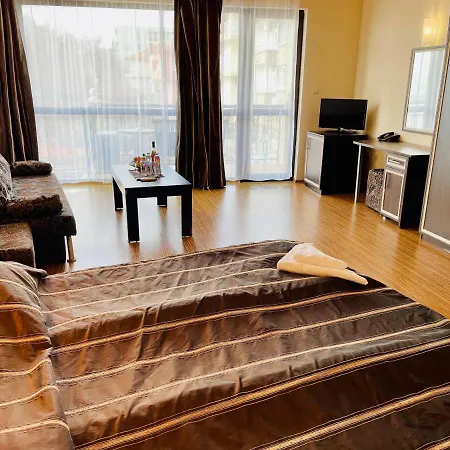 호텔 At The American's