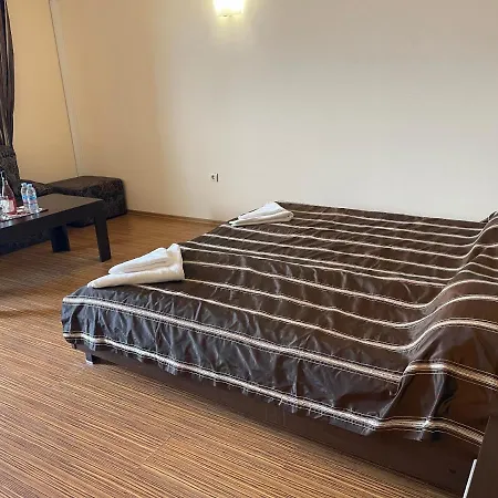 At The American's 호텔 포마리